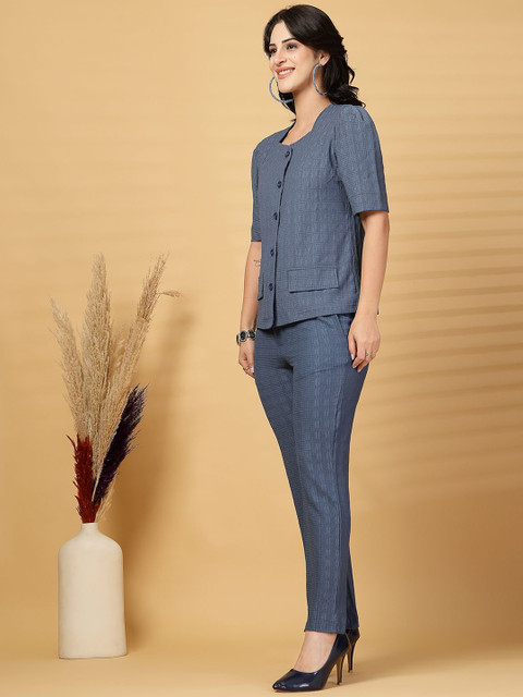 plusS Self Design Square Neck Shirt With Trouser - Image 5