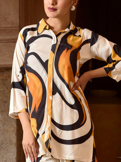 WOMEN PLUS Safar Spring Summer 2025 Digitally Printed Tunic With Trouser Co-Ords Set - Image 4