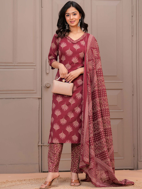 Nayo Floral Printed V-Neck Pure Cotton Straight Kurta With Trousers & Dupatta