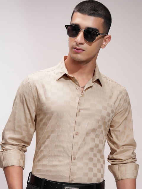 HIGHLANDER Men Comfort Fit Spread Collar Textured Cotton Formal Shirt