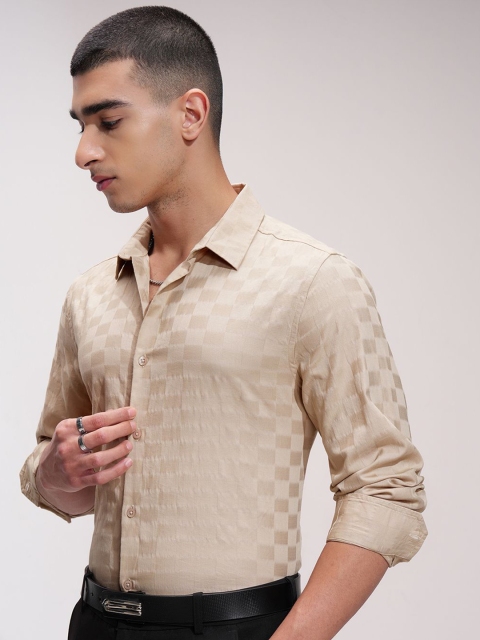 HIGHLANDER Men Comfort Fit Spread Collar Textured Cotton Formal Shirt - Image 4