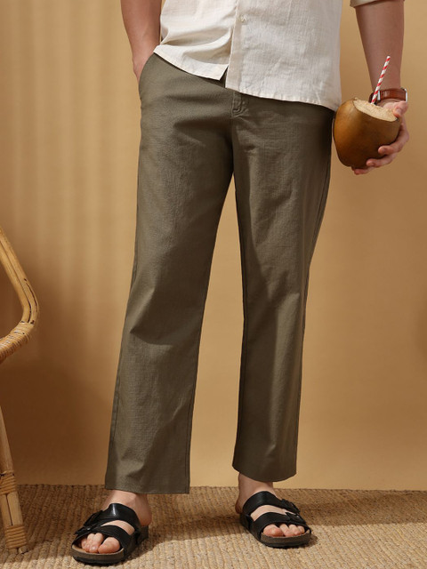 Home niche-market02 45 Dennis Lingo Men Solid Relaxed Fit Trousers