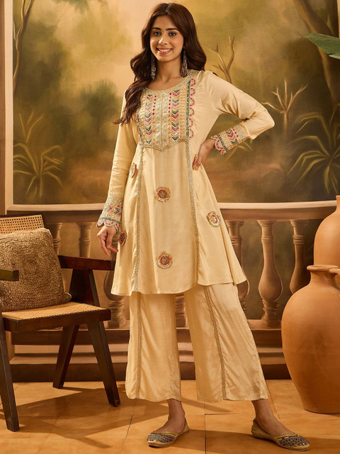 Sangria Embroidered & Straight Kurta With Trouser & Bag