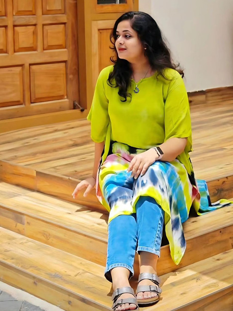 Maaesa Women Tie & Dye Dyed Loose Fit Kaftan Kurta