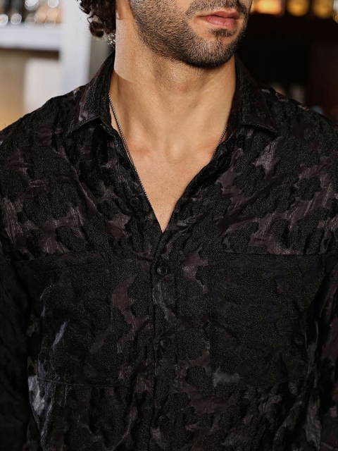 Campus Sutra Men Classic Fit Spread Collar Textured Casual Shirt - Image 3