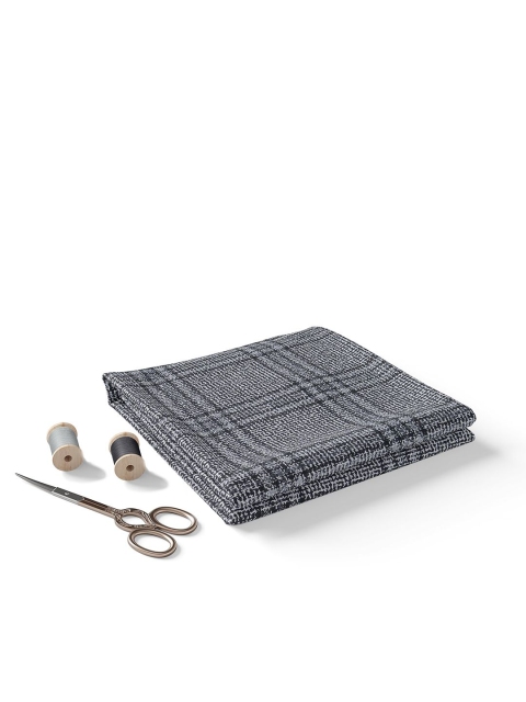 Bigreams Men Unstitched Checked Suit Clothing Fabric