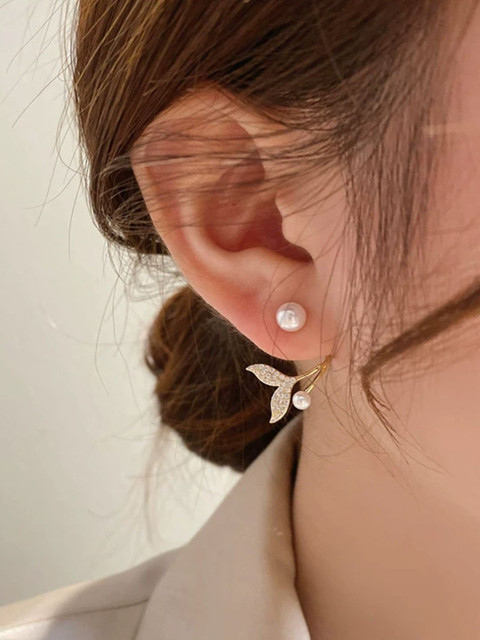 YouBella Gold Plated Artificial Stones Studded And Beaded Circular Shaped Studs