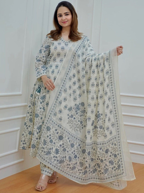 PMD Fashion Women Printed Regular Kurta with Pyjamas & With Dupatta