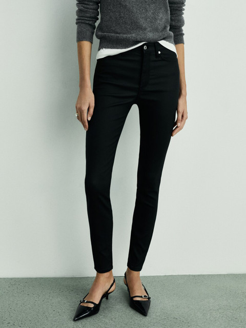 MANGO Women Waxed Skinny Fit Stretchable Jeans