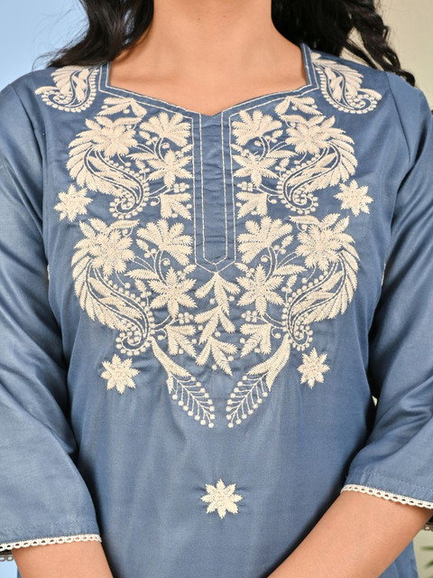 Moktika Floral Embroidered Sweetheart Neck Kurta With Trousers & Dupatta - Image 6