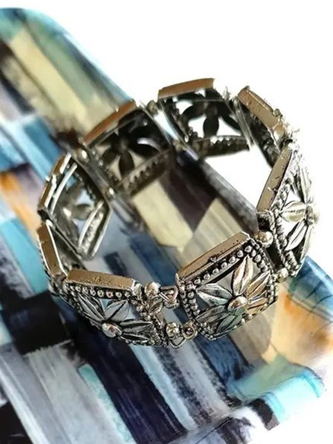 Sangria Set Of 2 Silver Plated Kundan Studded Cuff Bracelet