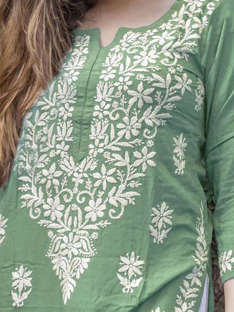Anushansa Floral Embroidered Notch Neck Chikankari Straight Kurta - Image 2