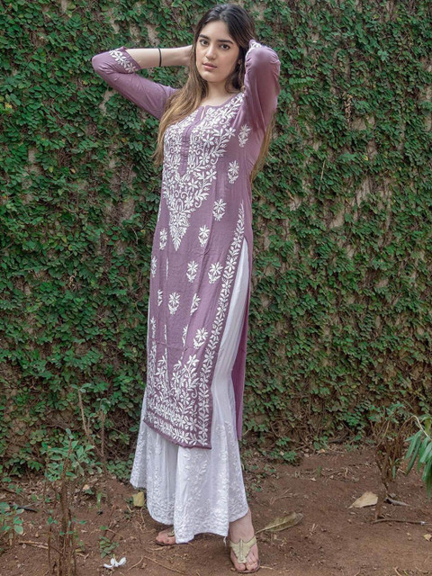 Anushansa Floral Embroidered Notch Neck Chikankari Straight Kurta - Image 5
