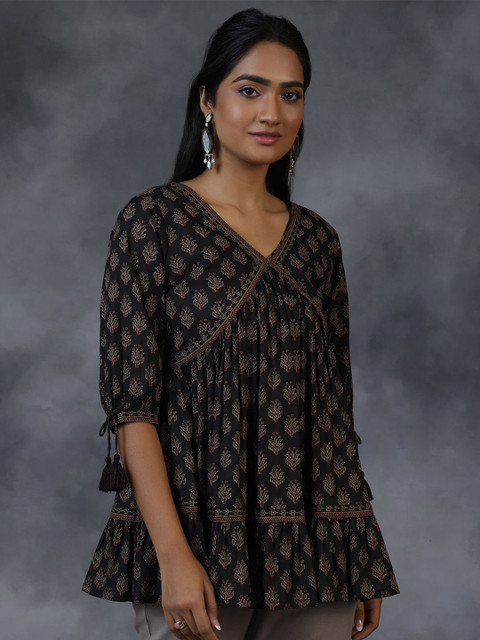 Libas Floral Printed Shirt Collar Kurti