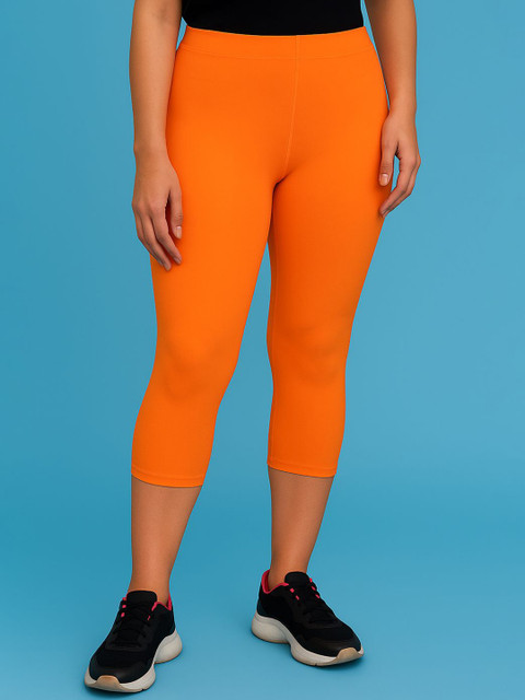 LYCOT Women Solid Slip-On Tight Fit Swim Capri