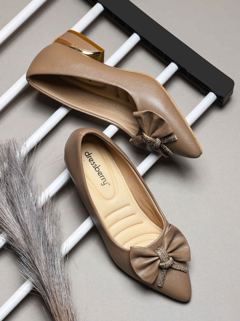DressBerry Women Textured Party Block Pumps with Bows