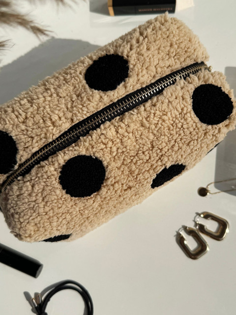 TSANTA Beige & Black Polka Tufted Pouch