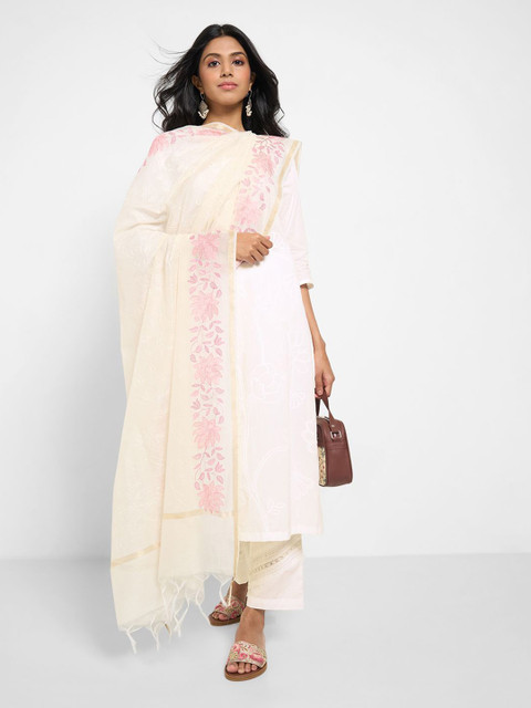 RANGMANCH BY PANTALOONS Embroidered Dupatta with Thread Work