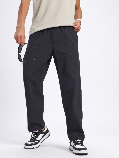 glitchez Men Mid-Rise Straight Fit Trousers