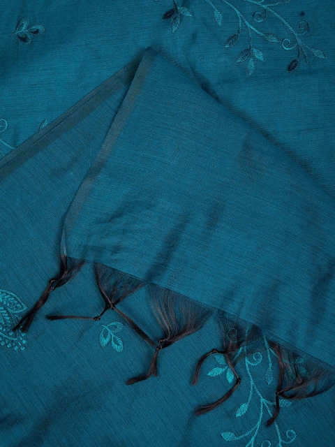 MUFFLY Embroidered Thread Work Cotton Dupatta - Image 6