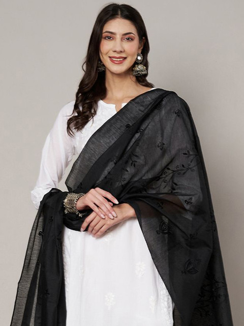 MUFFLY Embroidered Thread Work Cotton Dupatta - Image 2