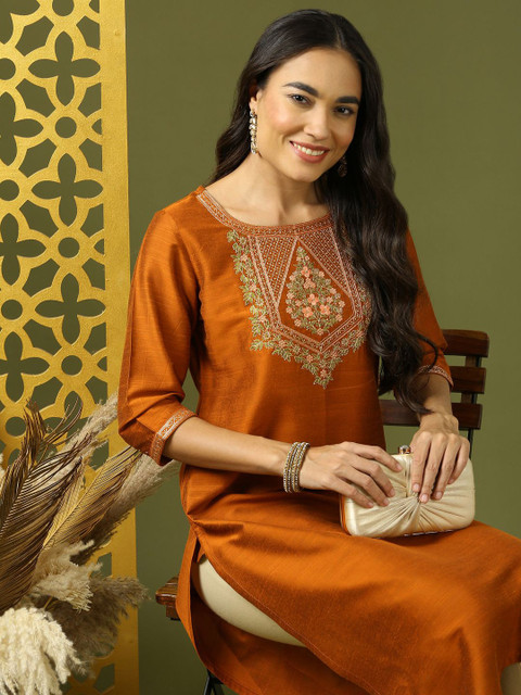 Anouk Women Embroidered Thread Work Kurta