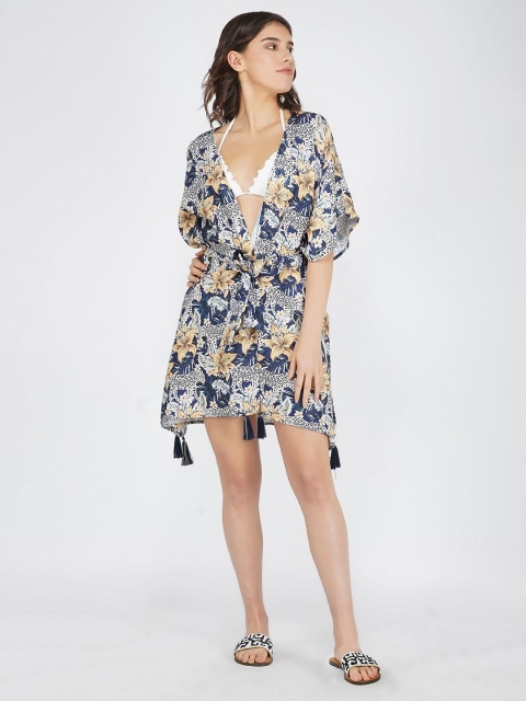 SZN Women Printed Tasselled Shrug - Image 5