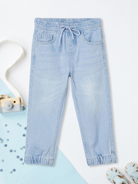 max Boys Regular Fit Mid-Rise Heavy Fade Jeans
