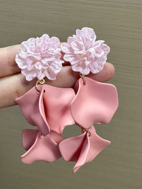 StyleCast x Revolte Floral Shaped Drop Earrings