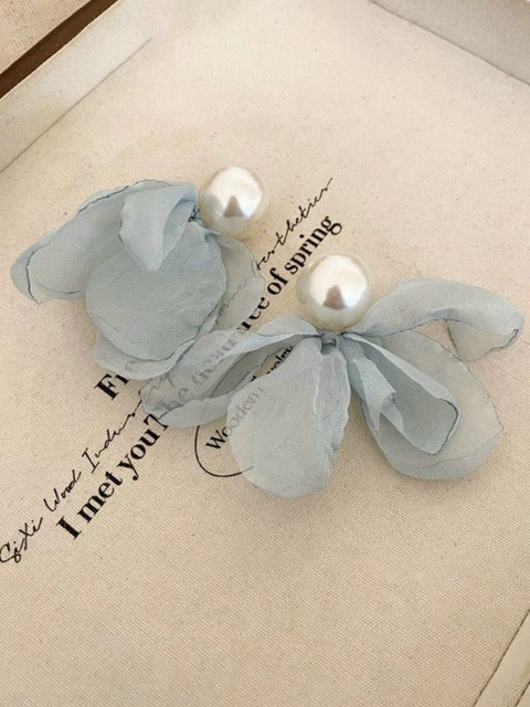 StyleCast x Revolte Pearls Beaded Floral Shaped Drop Earrings