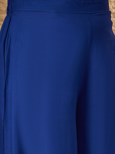 InWeave Round Neck A-Line Kurta With Palazzos And Dupatta - Image 3