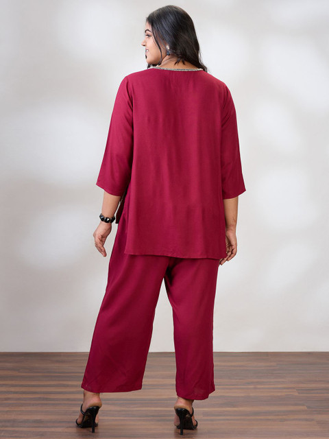 Globus Gloplus Round Neck Solid Plus Size Top & Trousers Co-Ord Set - Image 5