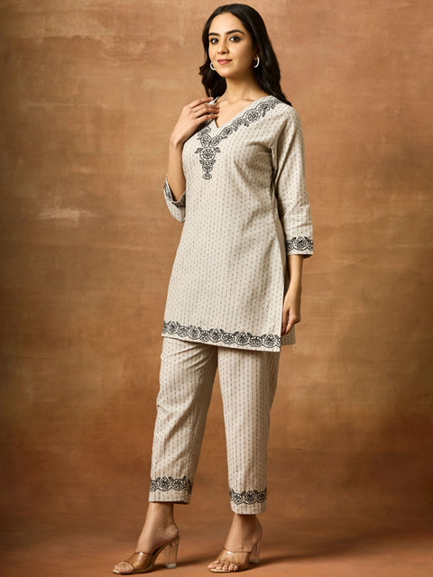 WOMEN PLUS Safar Embroidered Pure Cotton Tunic With Trousers Co-Ords - Image 5