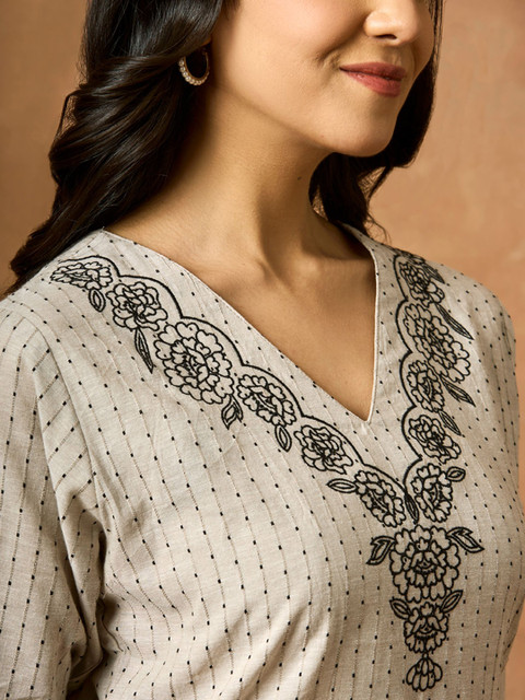 WOMEN PLUS Safar Embroidered Pure Cotton Tunic With Trousers Co-Ords - Image 2