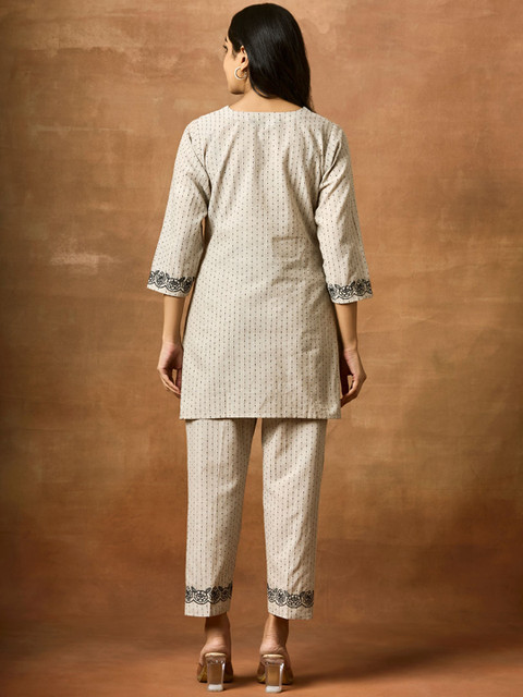 WOMEN PLUS Safar Embroidered Pure Cotton Tunic With Trousers Co-Ords - Image 4