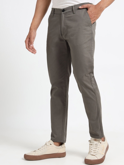 U.S. PITCHERS Men Slim Fit Low-Rise Chinos Trousers - Image 3