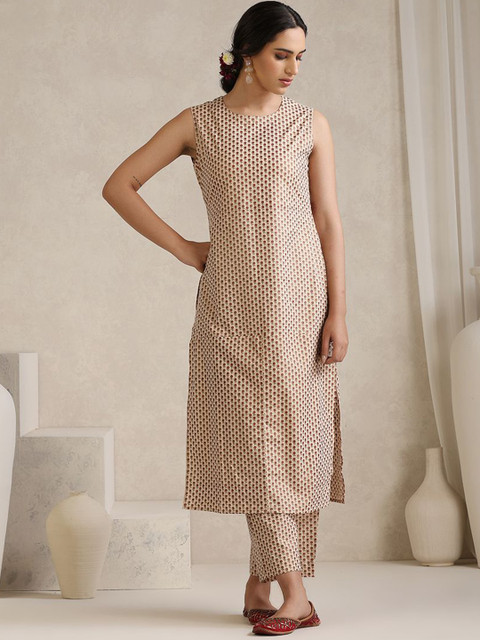 Khushal K Floral Printed Tunic With Trouser & Traditional Jacket Style Co-Ords - Image 5