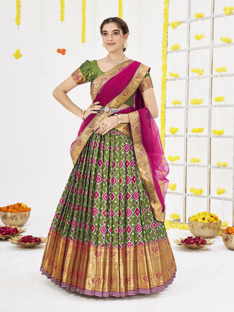 SHOPGARB Women Printed Semi-Stitched Lehenga & Unstitched Blouse With Dupatta
