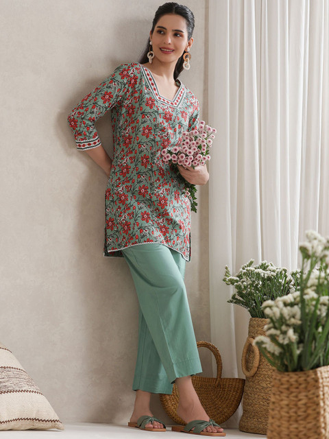 Khushal K Floral Printed Cotton V-Neck Tunic With Trouser Co-Ords
