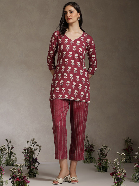 Khushal K Floral Printed Cotton V-Neck Tunic With Trouser Co-Ords