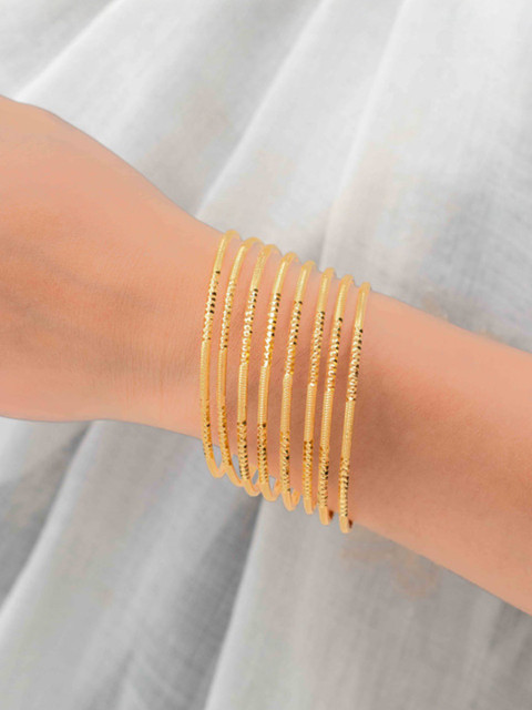 Zeraki Jewels Set Of 8 Textured Gold-Plated Bangles