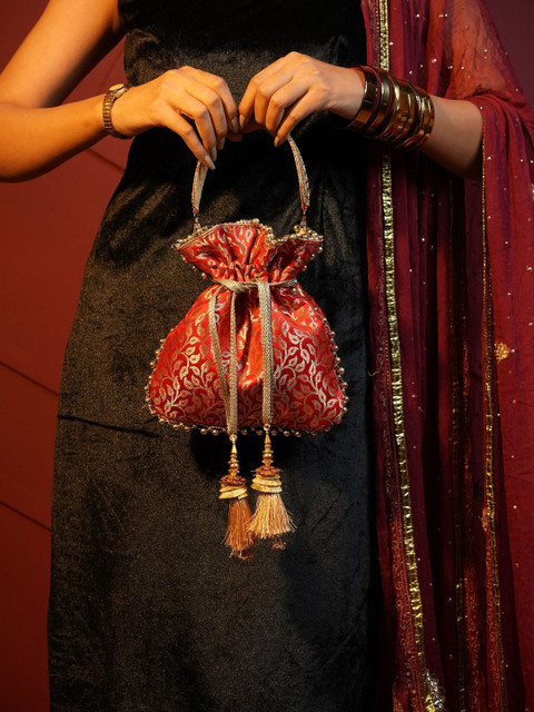 YUVA STREE Textured Potli Clutch