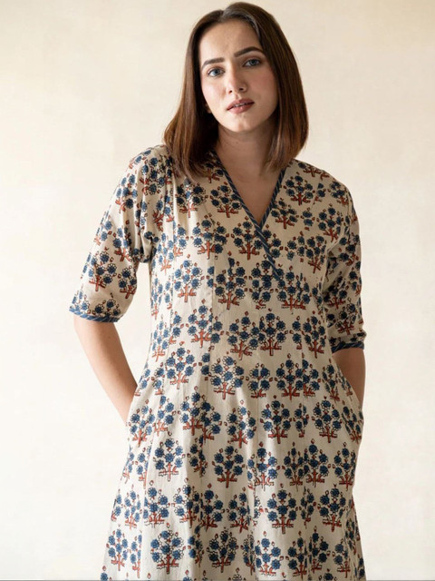 KAUTHAMEE Women Ethnic Motifs Printed Regular Kurta with Trousers - Image 2