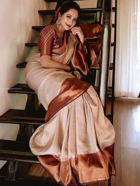 YAMUNE Woven Design Zari Art Silk Banarasi Saree