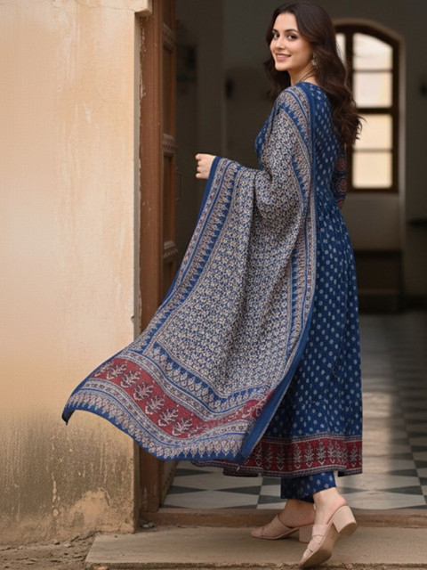 SZN Women Ethnic Motifs Printed Panelled Kurta with Trousers & With Dupatta - Image 5