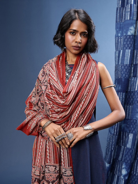Taavi Ethnic Motifs Printed Pure Cotton Ajrakh Handblock Dupatta