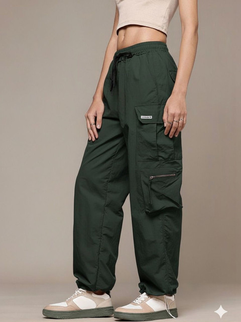 FELLAMO Women Relaxed Straight Leg Loose Fit High-Rise Easy Wash Cargos Trousers