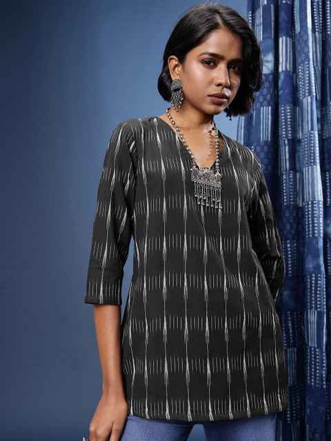 Taavi Ikat Woven Design V-Neck Kurti
