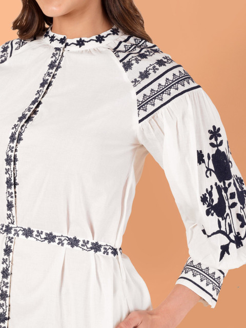 VASVI Floral Embroidered Puff Sleeve A-Line Midi Dress - Image 7