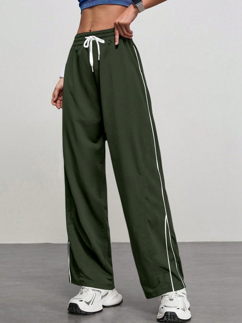 RAJOVATI Women Solid Relaxed Fit Track pant